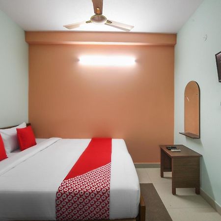 צ'נאי Oyo Modern Guest House מראה חיצוני תמונה